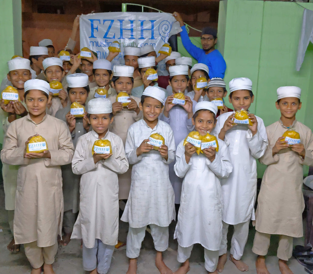 Hyderabad, India - Participating in Mobile Food Rescue Program by Distributing Hot Meals to Madrasa Students, Homeless & Less Privileged Families