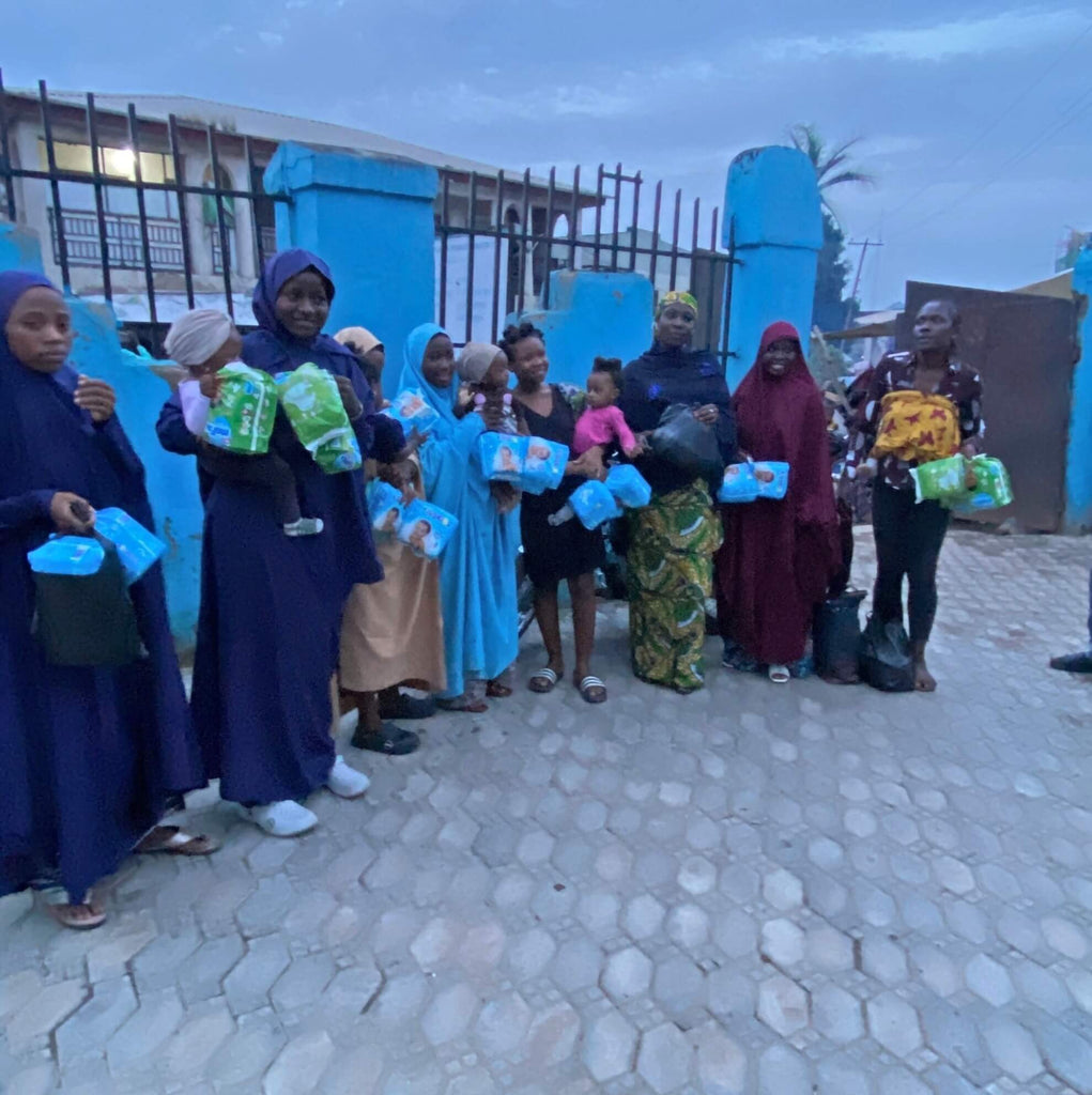 Abuja, Nigeria - Participating in Pediatric Medical Outreach Program by Distributing Essential Pediatric Consumable Supplies & Anti-Malaria and Anti-Typhoid Medications to 180+ Less Privileged Children & Nursing Mothers at Local Health Centers