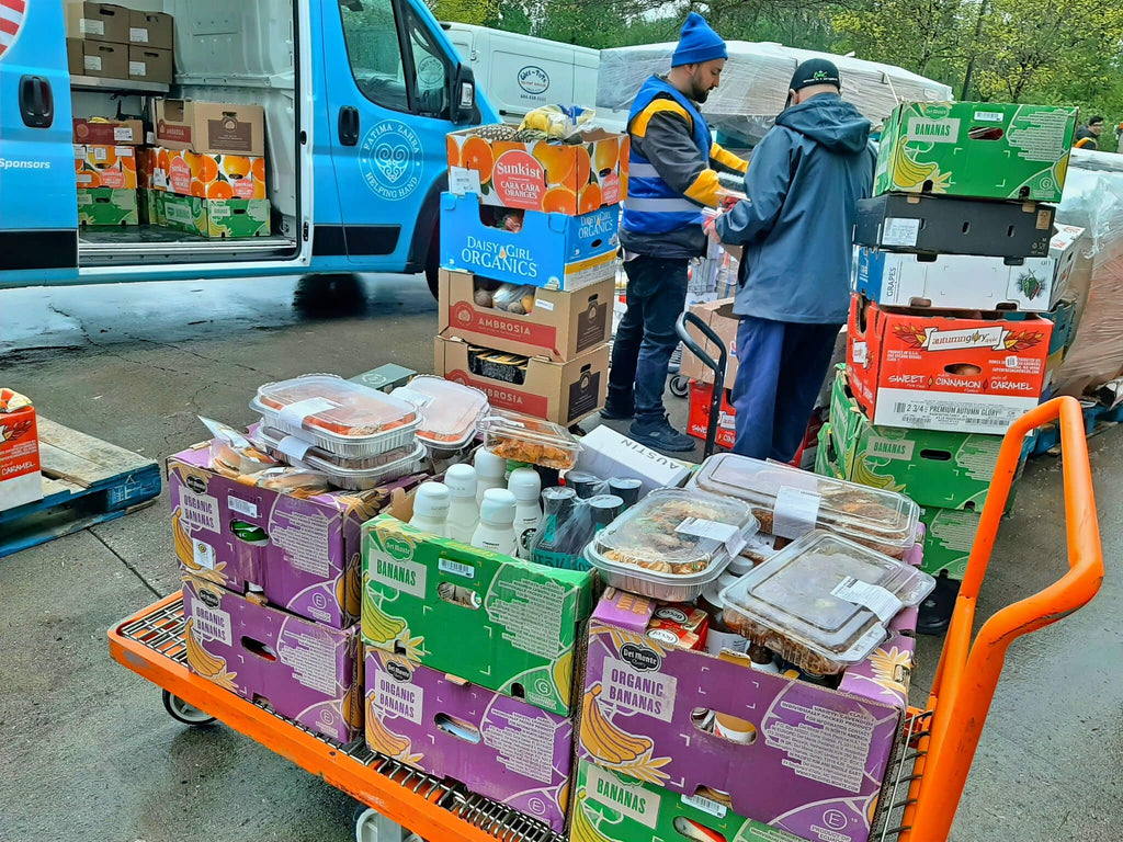 Vancouver, Canada - Participating in Mobile Food Rescue Program by Rescuing 3000+ lbs. of Essential Foods & Groceries for Local Community's Hunger Needs