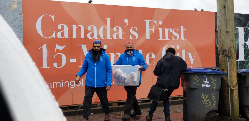 Honoring URS of Shaykh Alauddin Al-Bukhari Al-Attar by Distributing 120+ Lunch Bags at Homeless Shelter – CAN