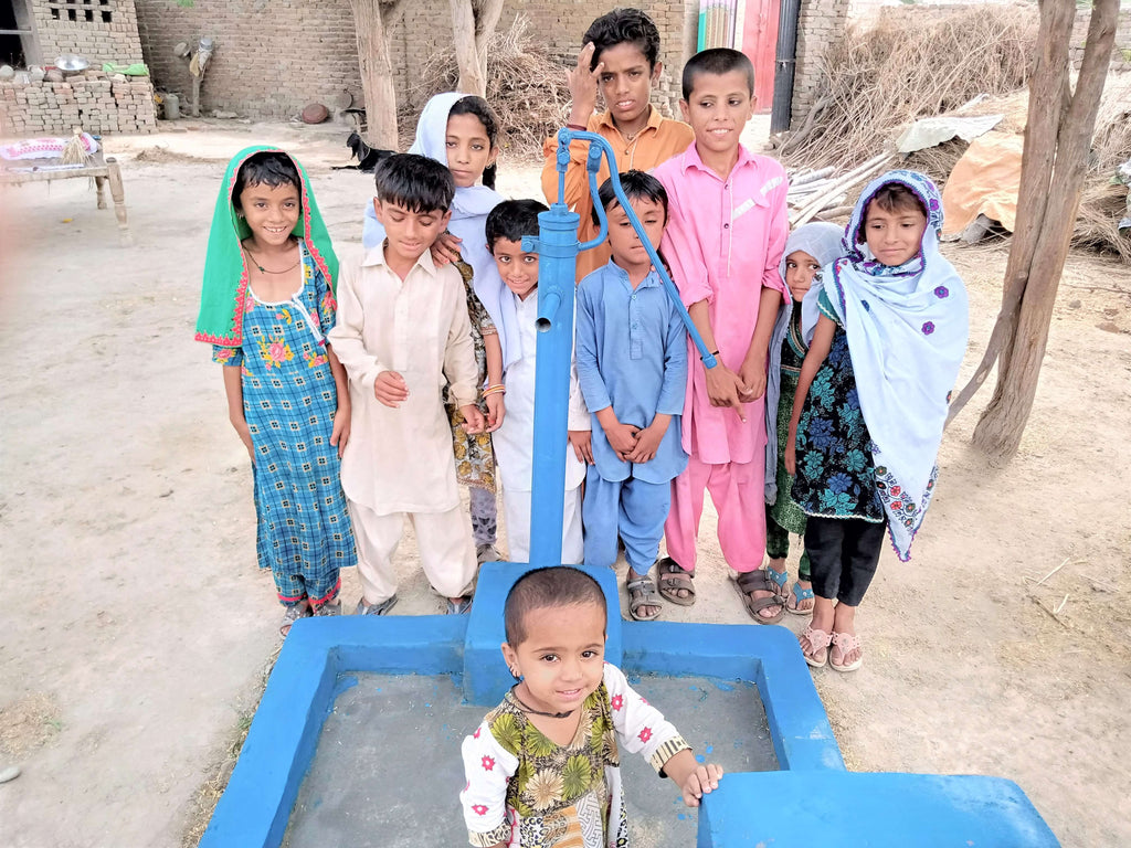 SHAYKH MUHAMMAD ADIL 41 rst Shaykh of Golden chain – FZHH Water Well# 95 – PK
