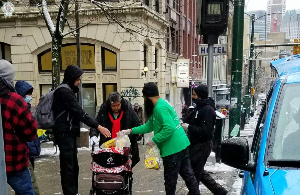 Distributing 200+ Socks, Mittens & Food Bags to Less Privileged at FZHH 2022 Socks & Mittens Drive – CAN
