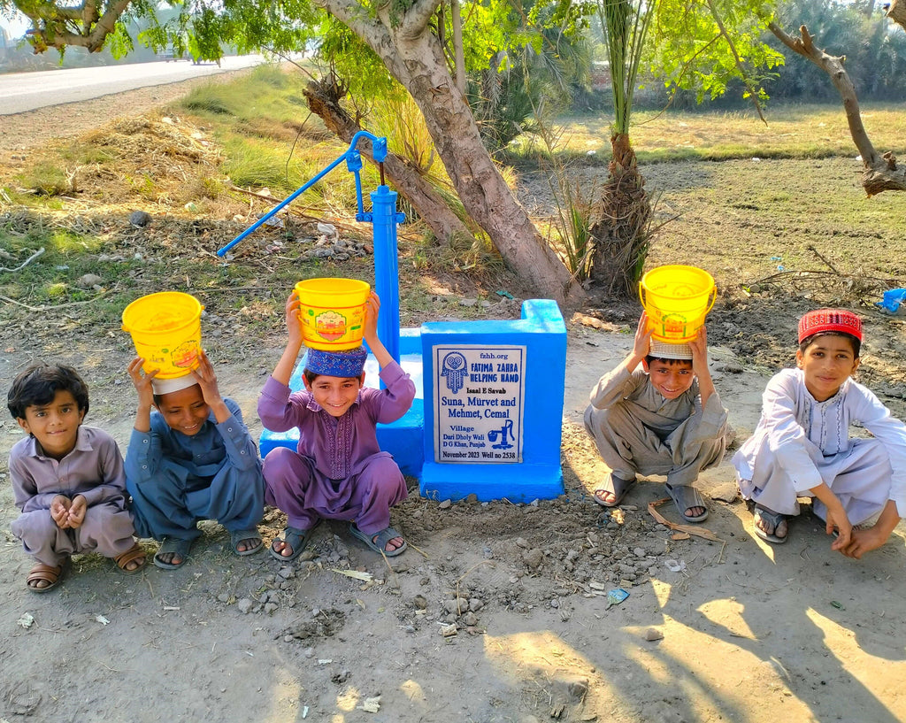 Punjab, Pakistan – Suna, Mürvet and Mehmet, Cemal – FZHH Water Well# 2538