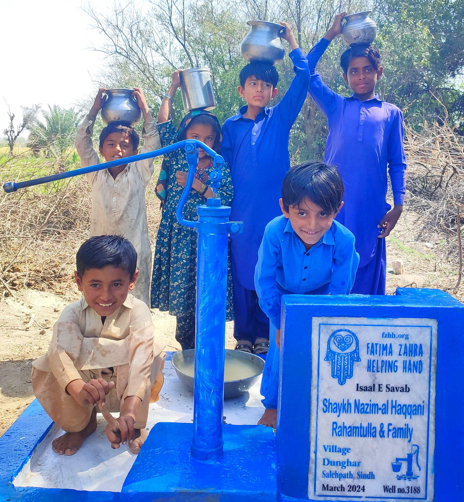 Sindh, Pakistan – Shaykh Nazim-al Haqqani Rahamtullah & Family – FZHH Water Well# 3188