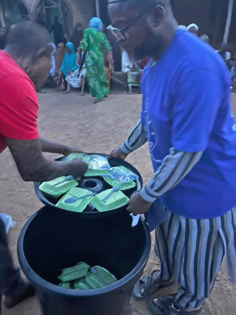 Ilorin, Nigeria - Ramadan Program 25 - Participating in Month of Ramadan Appeal Program & Mobile Food Rescue Program by Distributing Hot Iftari Dinners & Drinking Water to 213+ Less Privileged Children