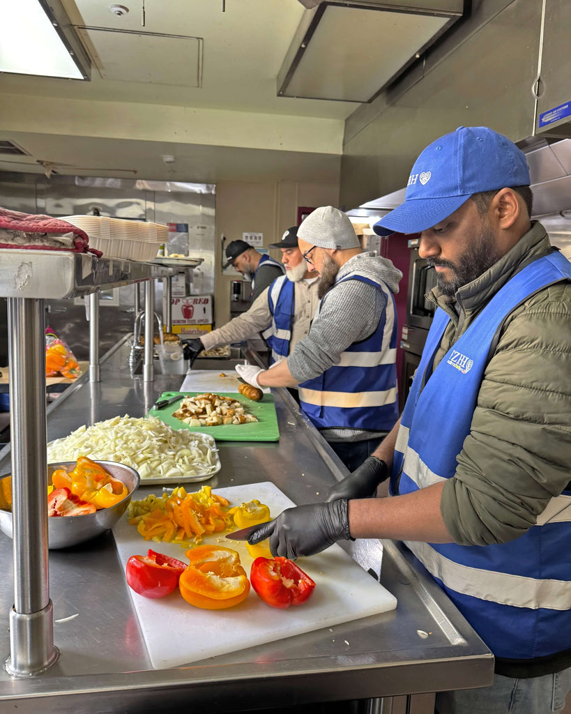 Oakland, California - Participating in Mobile Food Rescue Program by Preparing, Serving & Distributing 350+ Freshly Cooked Hot Meals with Salads, Fruits & Drinks to Local Community's Homeless & Less Privileged People