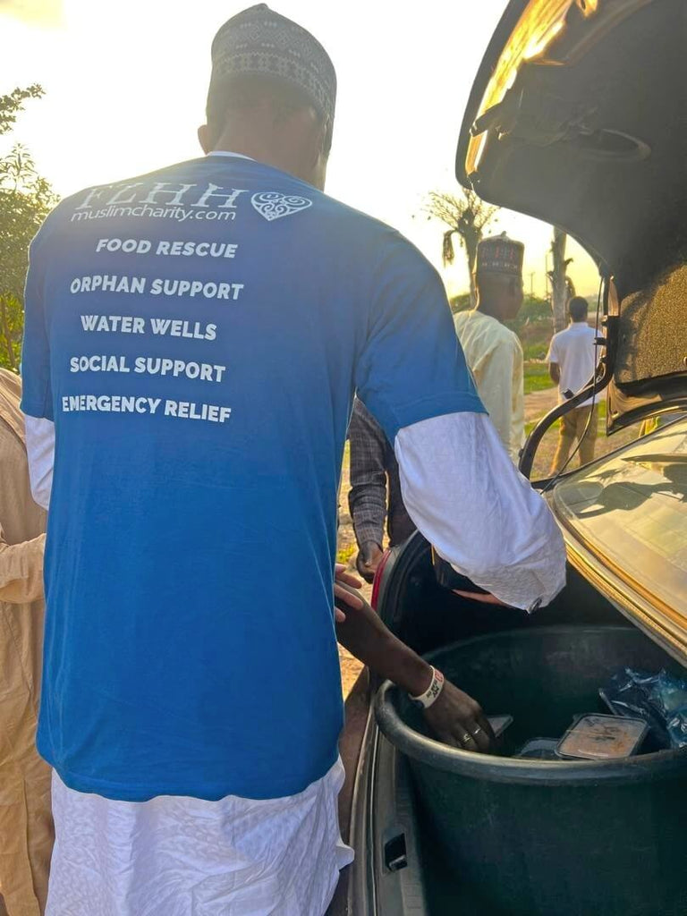 Abuja, Nigeria - Participating in our Mobile Food Rescue Program by Preparing, Packaging & Distributing Hot Homemade Meals to 50+ Less Privileged People