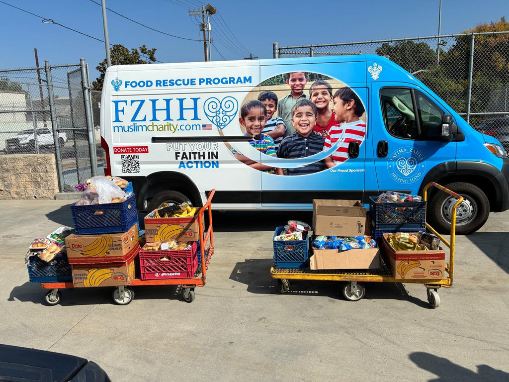 Los Angeles, California - Participating in Mobile Food Rescue Program by Rescuing & Distributing Over 800+ lbs. of Essential Foods, Groceries & Supplies to Local Community's Breadline Serving Less Privileged Families