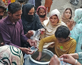 Lahore, Pakistan - Participating in Mobile Food Rescue Program by Distributing Hot Rice Meals to 100+ Less Privileged People at Local Community's Holy Shrine