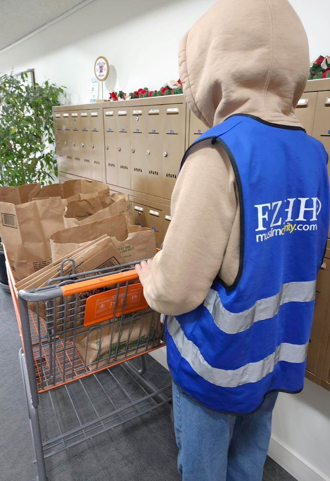 Vancouver, Canada - Participating in Mobile Food Rescue Program by Res ...