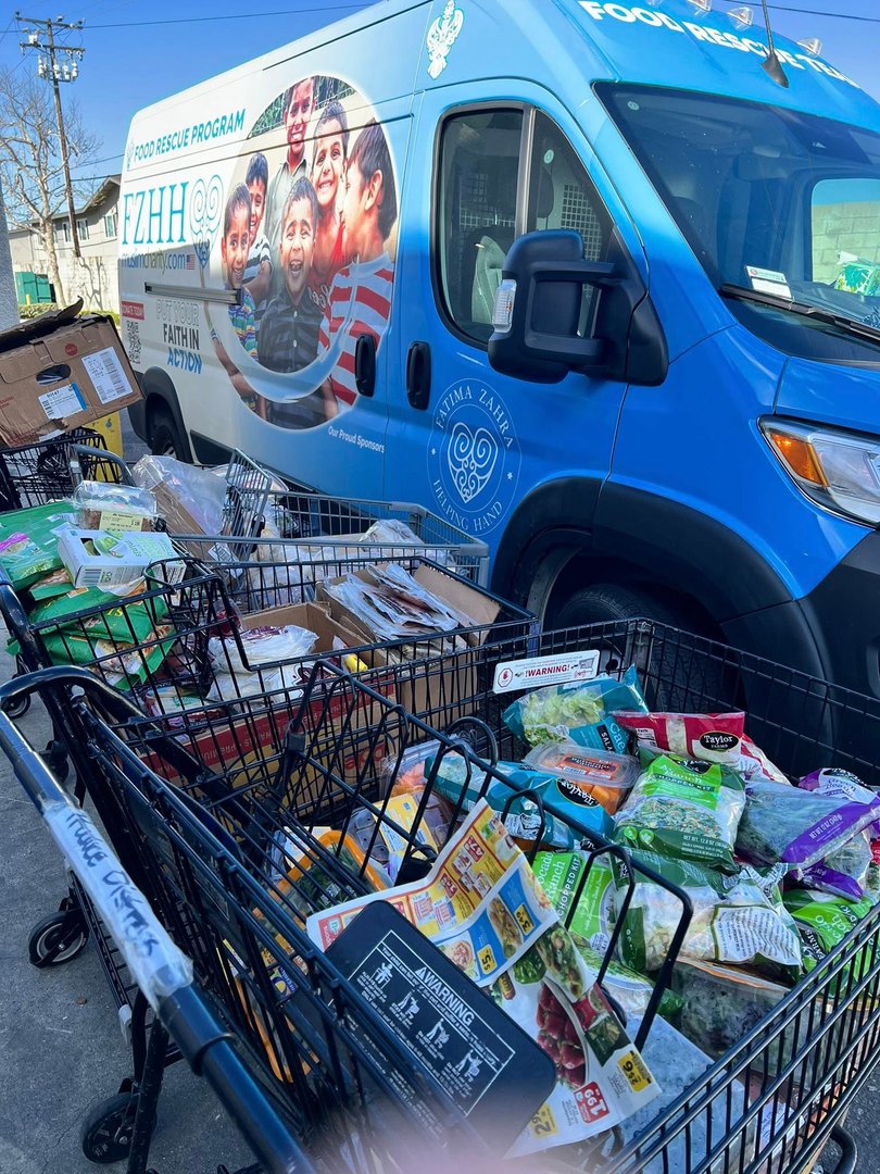 Food Distribution Activity in Los Angeles, California, USA - Feb 18, 2 ...