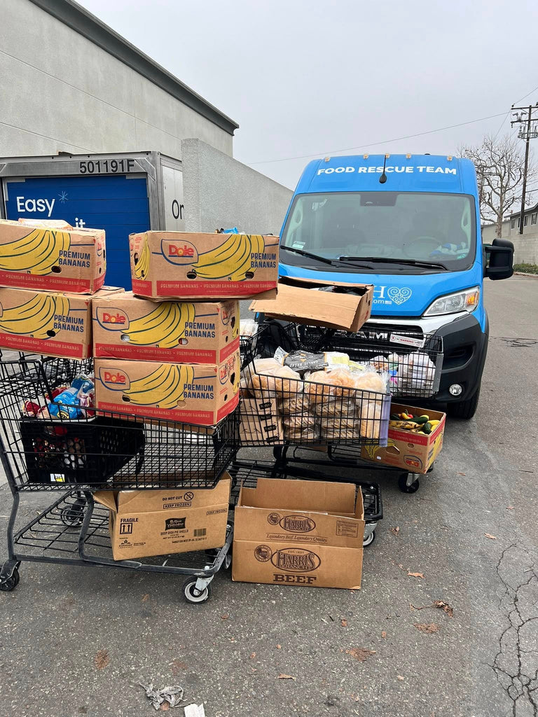 Los Angeles, California - Participating in Mobile Food Rescue Program by Rescuing & Distributing Over 1000+ lbs. of Essential Foods, Groceries & Supplies to Local Community's Food Pantry Serving Less Privileged Families