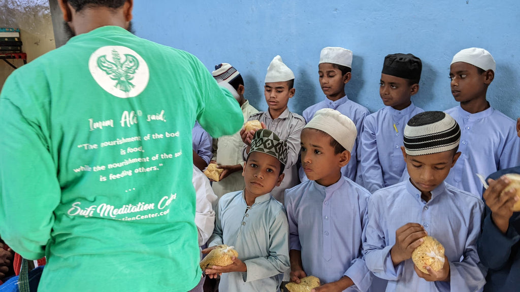 India - Honoring Shahadat/Martyrdom of Sayyidina Imam al Jawwad ع & Welcoming Holy Month of Dhul Hijjah by Distributing Warm Meals to Madrasa/School Children & Community's Homeless Families